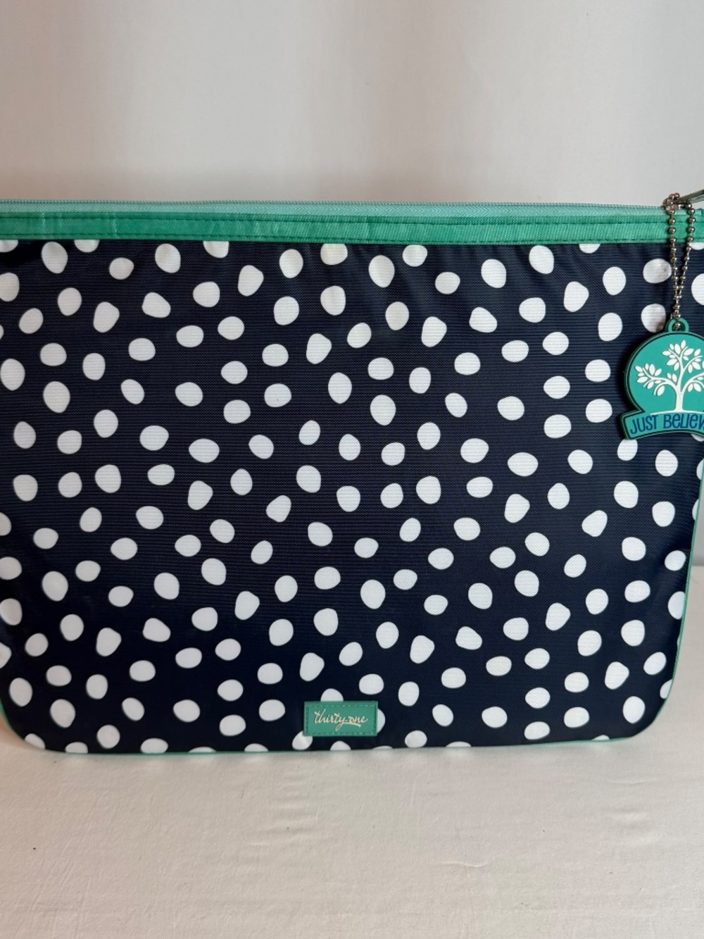Thirty One Document Holder, New - Picture 2 of 6